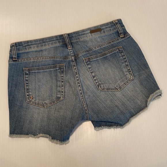 Kut from the kloth Gidget Frey denim shorts - Picture 2 of 5